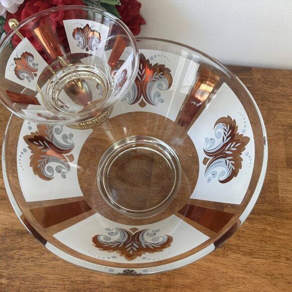 Vintage Hazel-Atlas Chip and Dip Set Gold Fleur-de-Lis Mid Century Glass Enterta - Picture 4 of 6